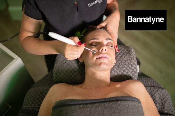 Premium Bannatyne Twilight Spa Day with 25 Minute Treatment and Fizz for One picture