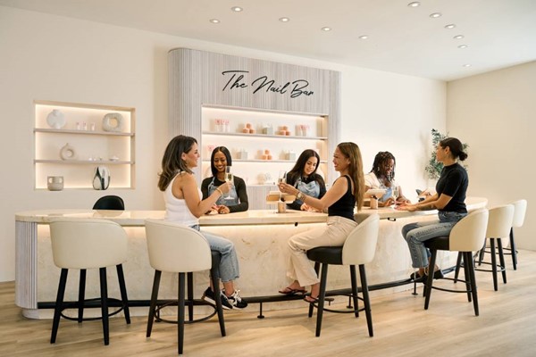 Express Manicure or Pedicure with Fizz for One at Townhouse collection picture