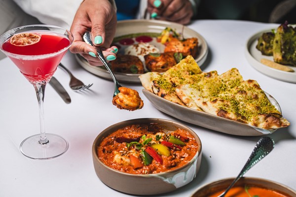 Two-Course Meal and Fizz for Two at O2 Kinaara Resturant picture