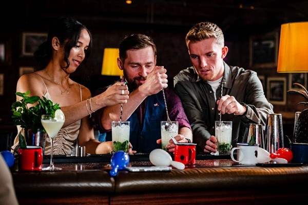 Cocktail Masterclass for Two at Revolución de Cuba picture
