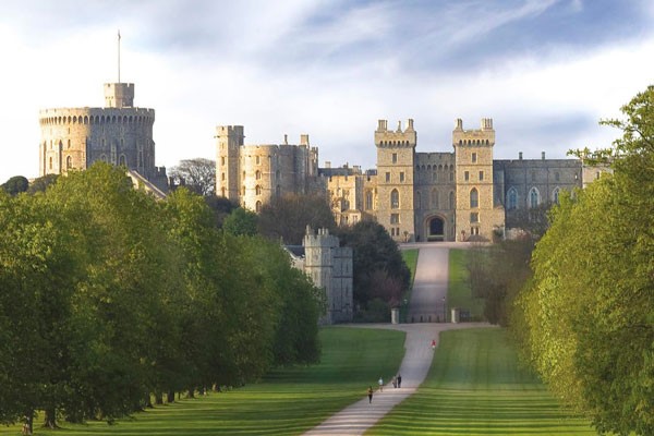 Overnight Stay for Two at Crowne Plaza Marlow with Windsor Castle ...