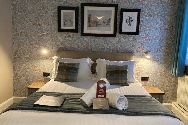 Overnight Summer Stay for Two at the Station Inn picture