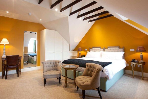 Two Night Stay at the Buccleuch and Queensberry Arms Hotel with Dinner for Two