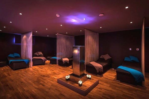 Deluxe Two Night Spa Break With Two 60 Minute Treatments And Dinner For 