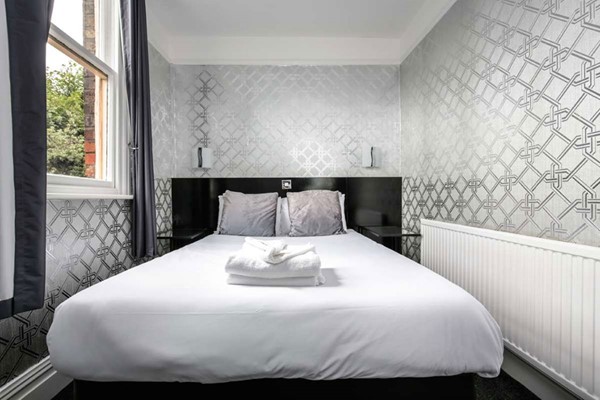 One Night Hotel Hideaways at Sefton Park Hotel for Two