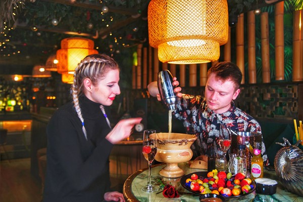Romantic Cocktail Making Experience with a Bottle of Prosecco and Strawberries for Two at Laki Kane