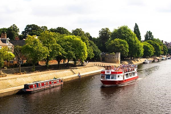 Sightseeing cruise on River Ouse in York