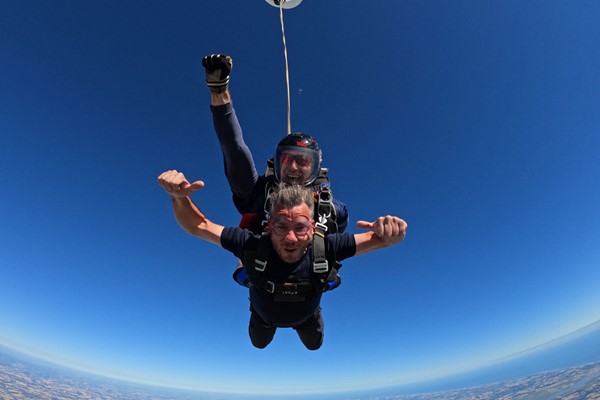 7000ft Tandem Skydive in Peterborough