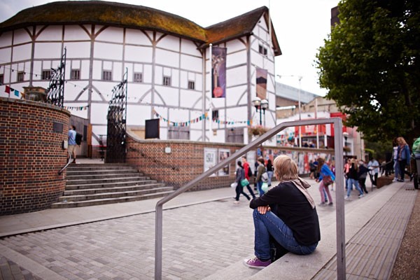 Shakespeare’s Globe Guided Tour for Two