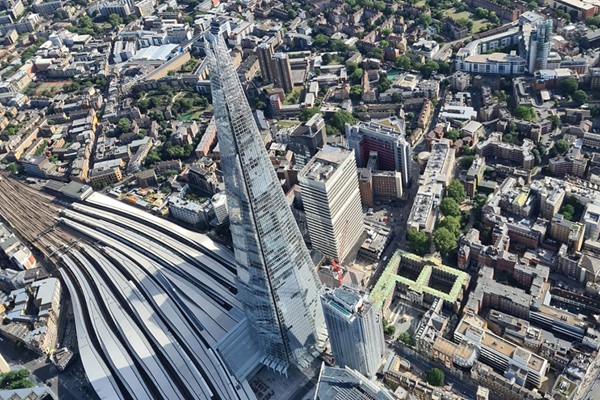 50 Minute City of London Helicopter Tour for Two