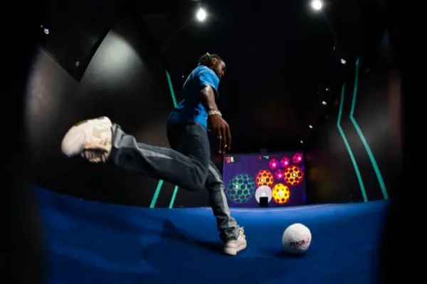Interactive Football Games Experience with Sharing Food and Drink for Four at TOCA Social Birmingham picture