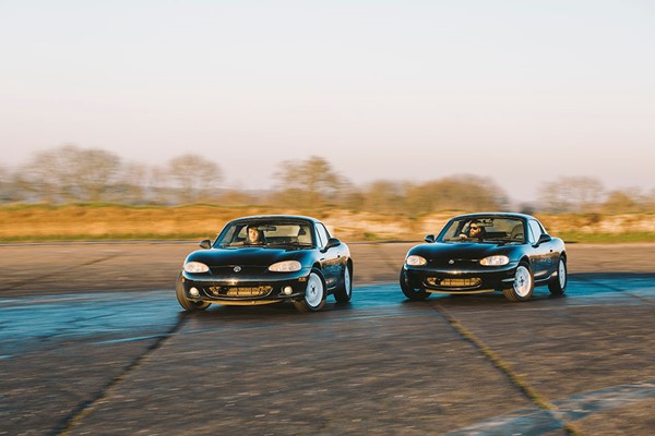 Drift Battle Mazda MX5 Vs BMW E90 20 Laps Driving Experience