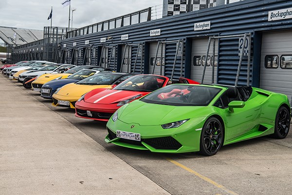 Six Supercar Driving Blast – Week Round