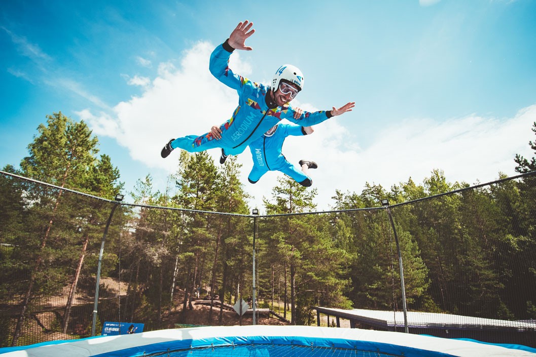 Hangloose at Bluewater - Skydive for One - Week Round