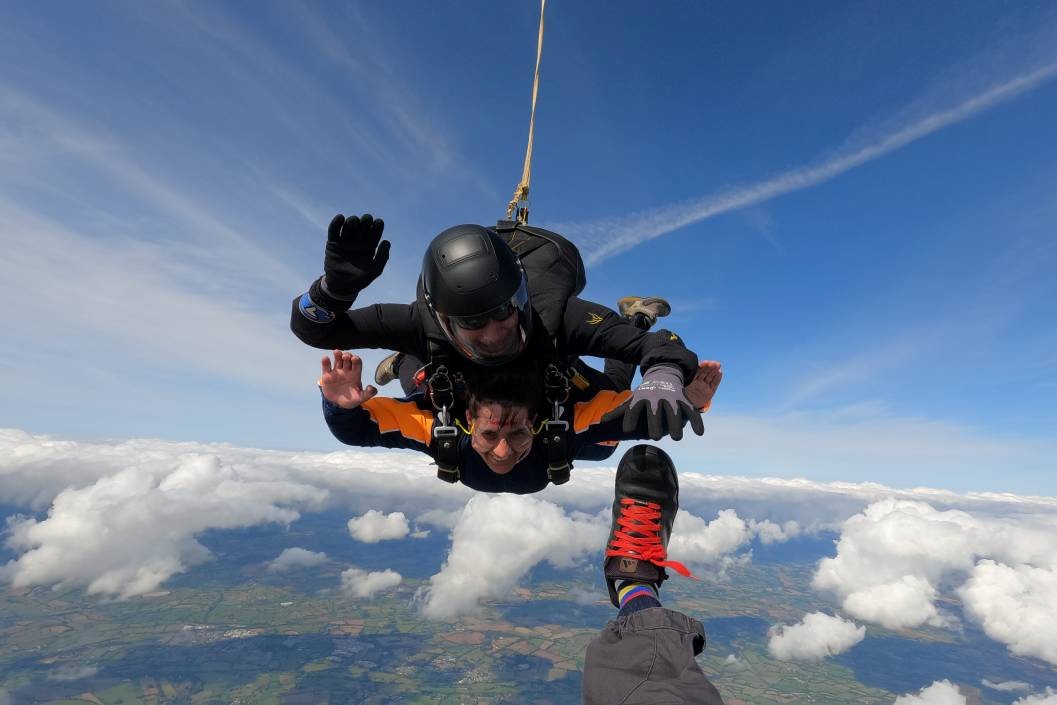 10,000ft Midweek Skydive for Two with Skydive South West