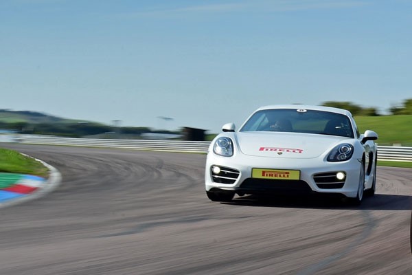 Jaguar F Type versus Porsche Driving at Thruxton for One