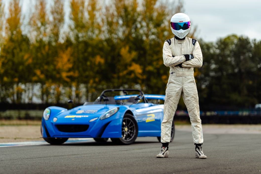 Ghost Lap Challenge in Lotus 2-Eleven for One with Drift Limits