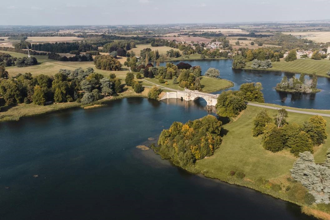 Blenheim 20 Minute Helicopter Tour for Two with Helicentre Aviation Academy