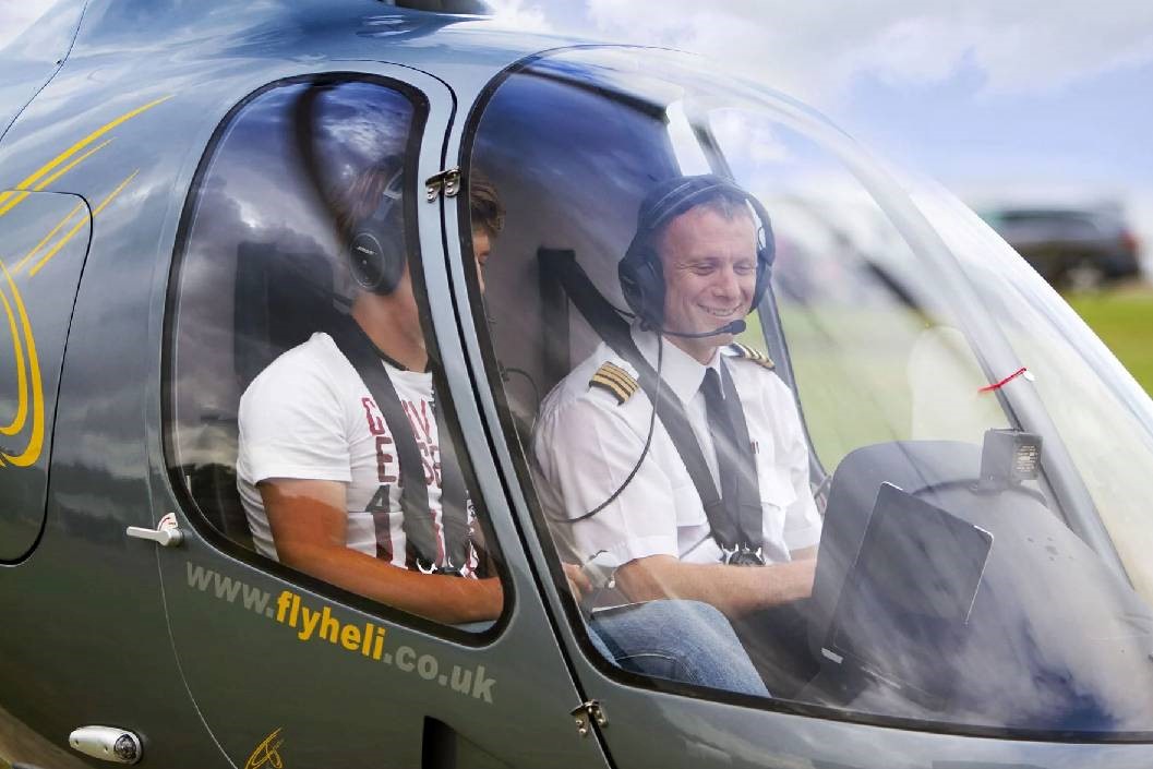 60 Minute Cabri G2 Helicopter Flying Lesson with Helicentre Aviation Academy