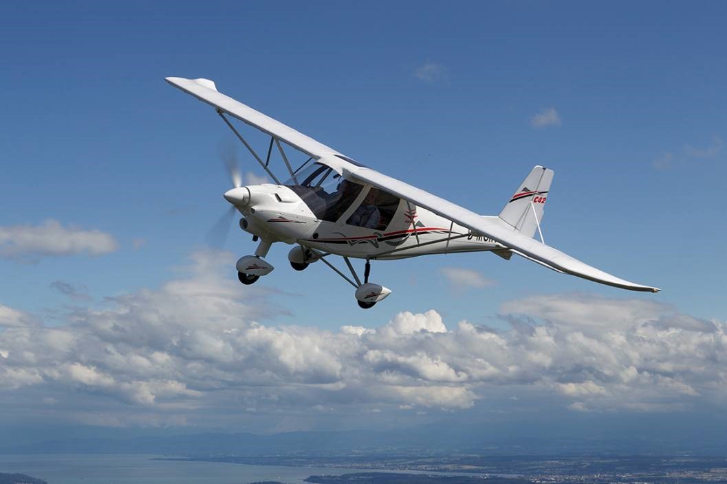 Pilot Discovery 60 Minute Microlight Flight for One Over Wiltshire with Fun Flying