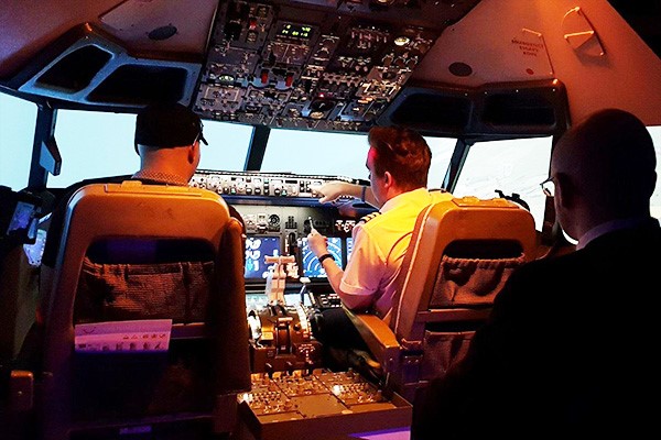 30 Minute Virtual Flying Experience for One in Leicestershire