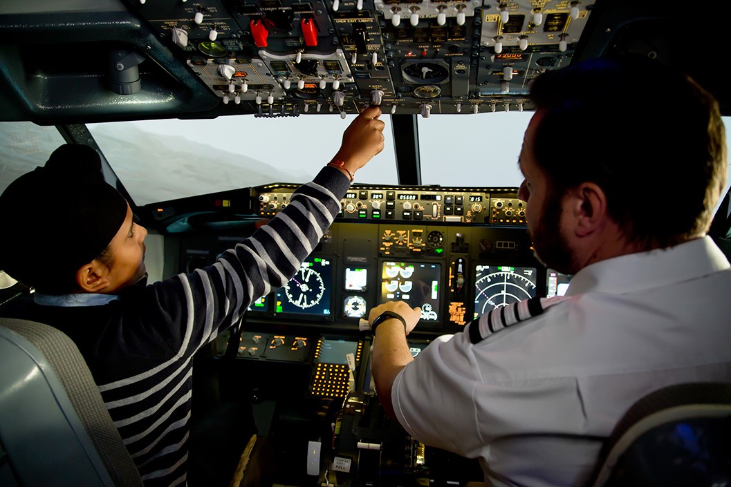 90 Minute Virtual Flying Experience for One in Leicestershire
