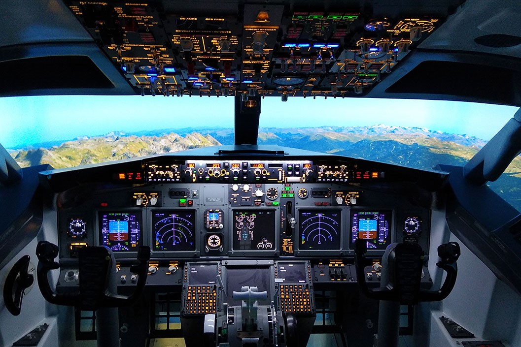 Image of 30 Minute Boeing 737 Flight Simulator Experience for One in Newcastle-Upon-Tyne