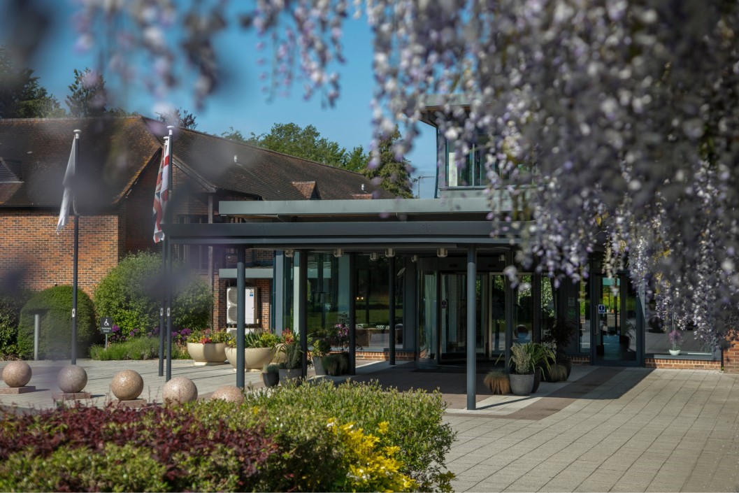 Light Indulgence Spa Day With 75 Minutes Of Treatments, Lunch & Prosecco At Norton Park Hotel - Weekends