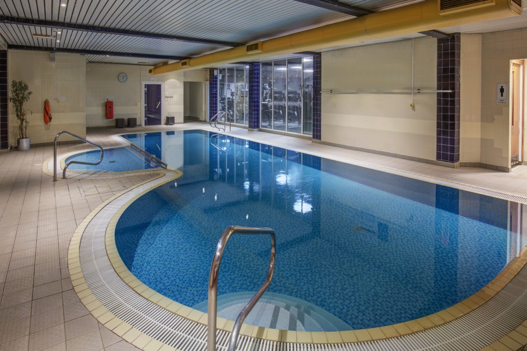Light Spa Day With 75 Minutes Of Treatments, Lunch And Fizz At Chesford Grange Hotel For Two - Weekends