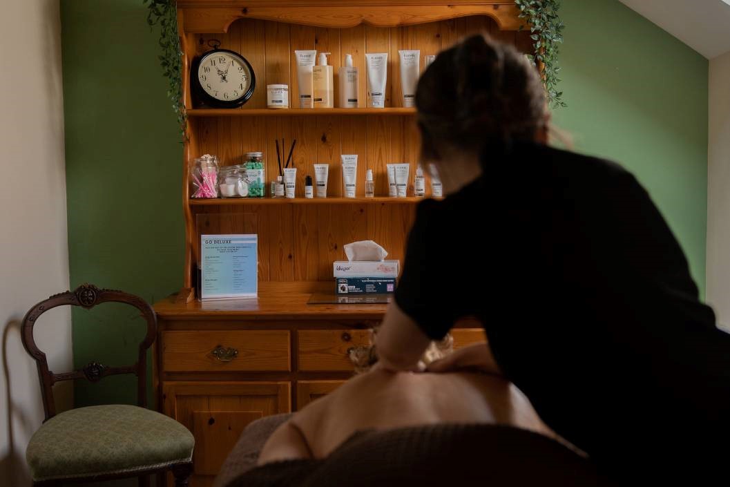Light Ultimate Relaxation Spa Day For One At Transformations Spa