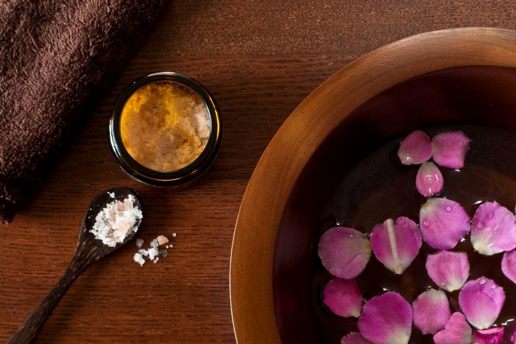 50 Minute Weekend Spa Treatment with Lunch for Two at The Oxfordshire Golf Hotel & Spa
