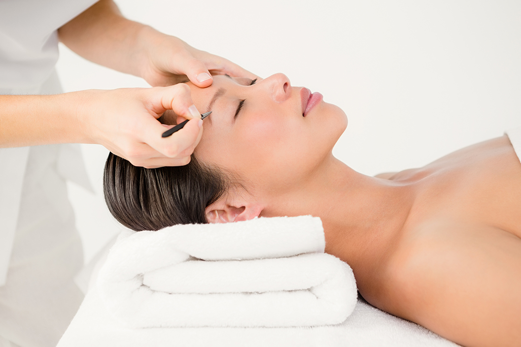 Women's Three Pamper Treatments For One At London Hair And Beauty Clinic