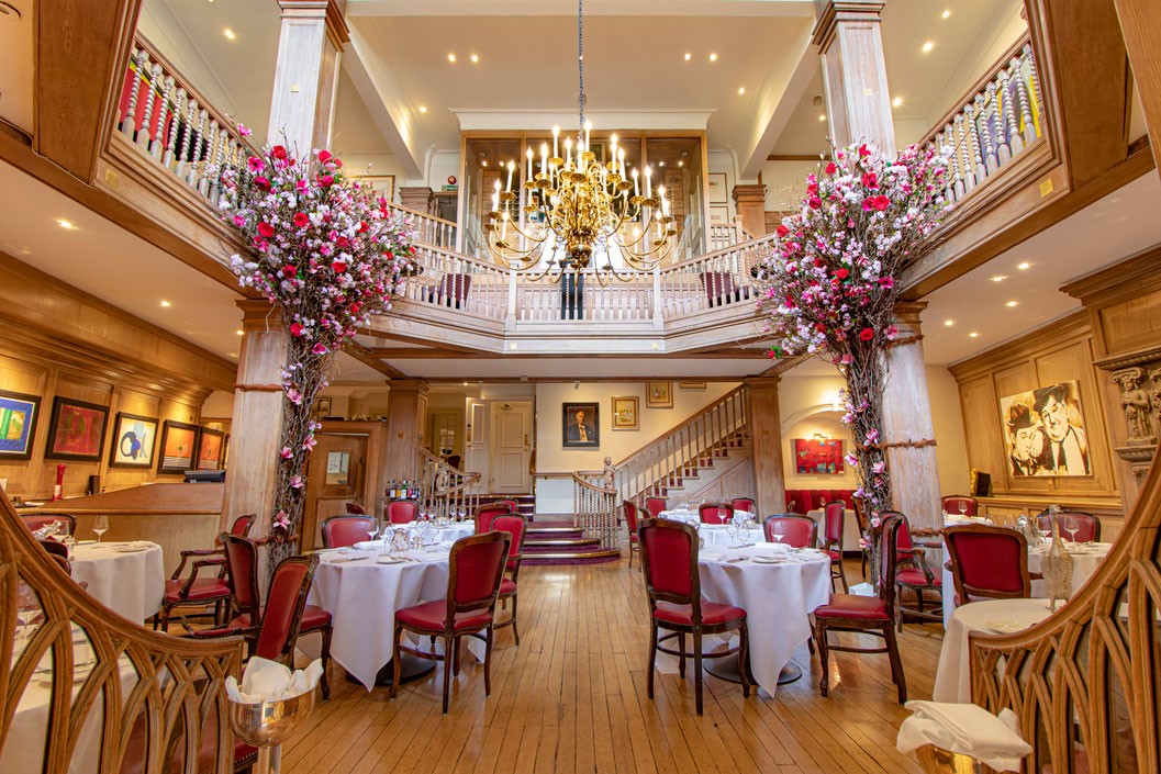 Cream Two Course Dinner With Welcome Drink At Mosimann's For Two