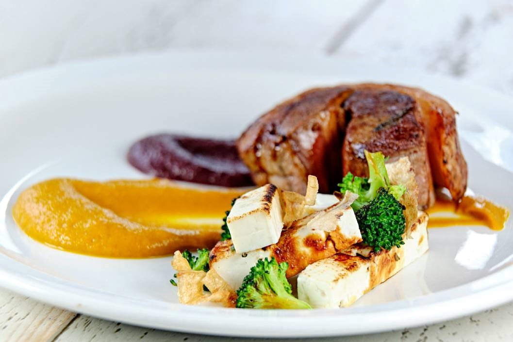 At Home Private Chef Experience for Six People with Dineindulge - Nine Course Tasting Menu