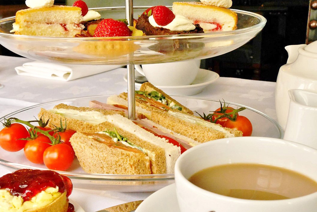 Cream Afternoon Tea For Two At The Snooty Fox