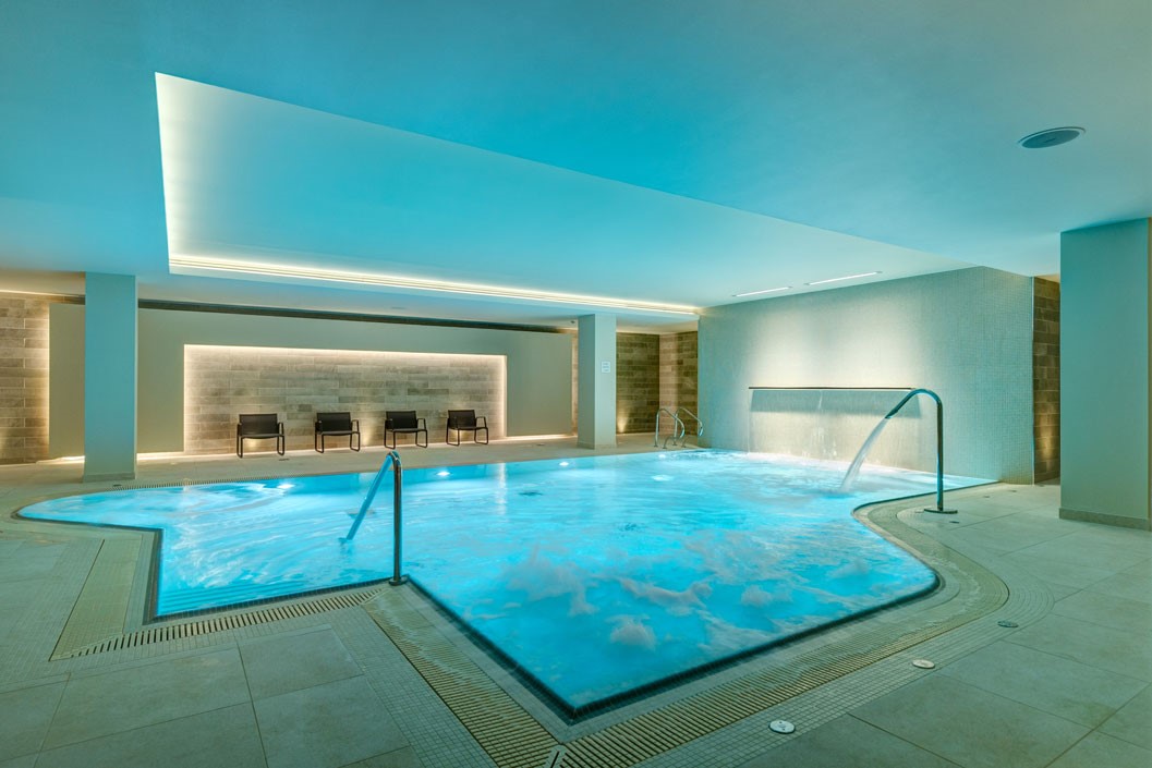 One Night Stay with Fizz and Thermae Bath Spa Access for Two at Apex City of Bath Hotel