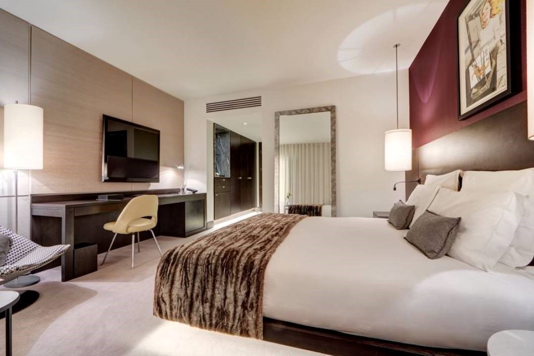 One Night London Weekend Stay with Sunday Roast for Two at South Place Hotel
