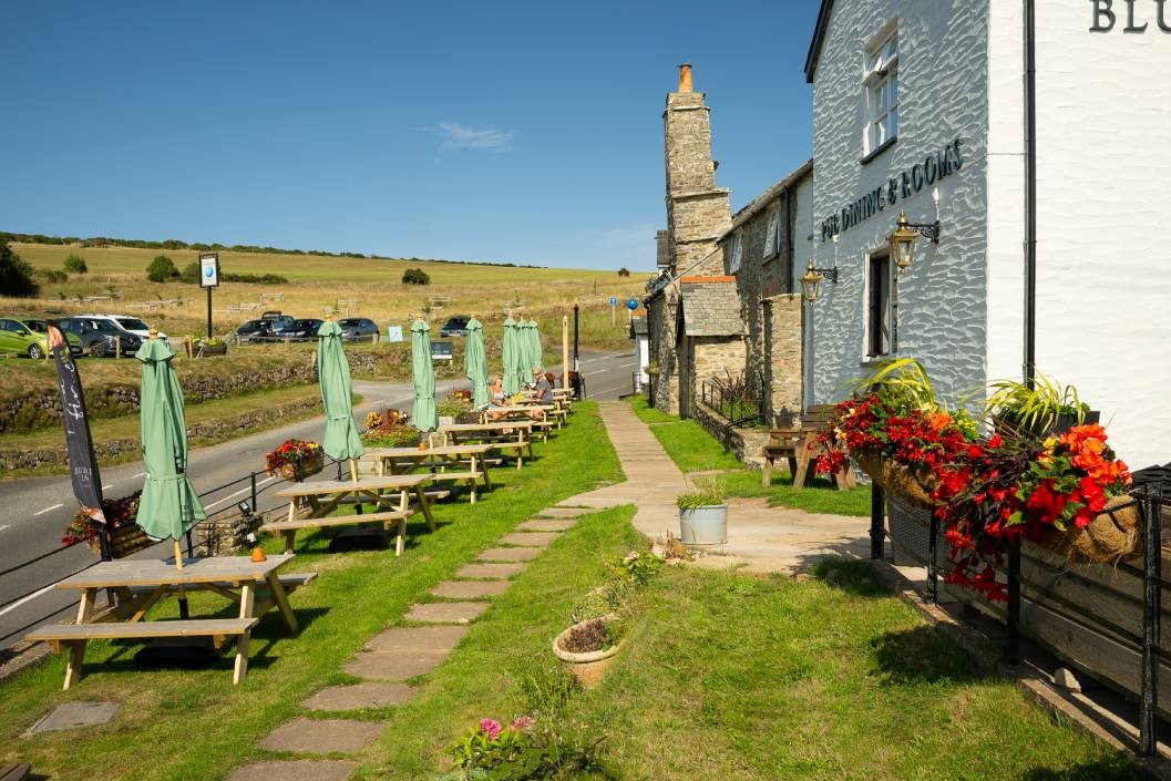 Blue One Night Stay With Breakfast For Two At The Ball Inn