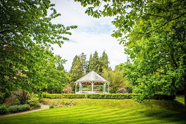 One Night Break with Dinner for Two at Rowhill Grange