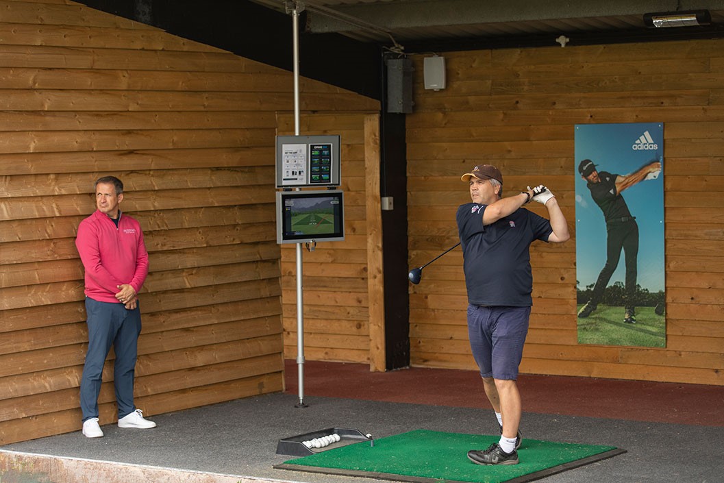Image of 60 Minute Golf Lesson with a PGA Professional for Eight People at Paultons Golf Centre