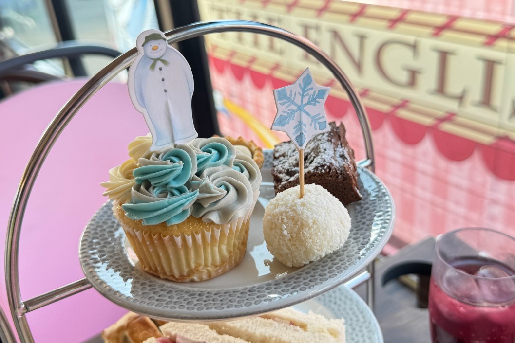 Cream The Snowman Afternoon Tea London Bus Tour For One Adult And One Child - Upper Deck