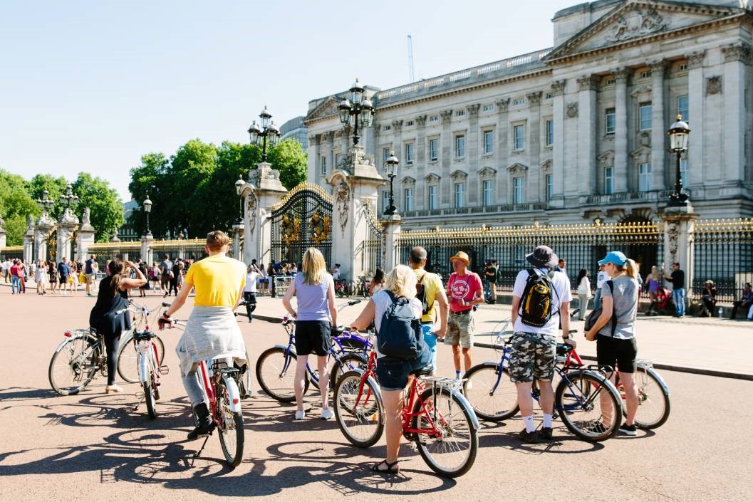 Best of London eBike Tour for Two Adults with Unlimited Biking