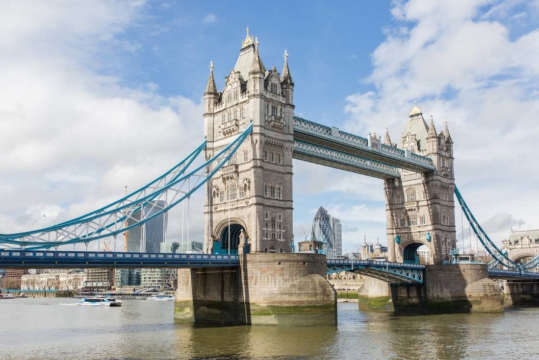 Tower Bridge Entry and Three Course Meal for Two at The Shakedown Restaurant