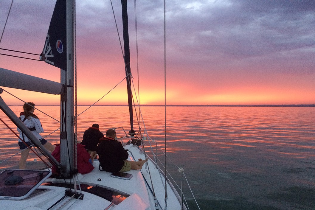 White Six Hour Solent Sailing Experience With A Two Course Meal And Champagne For Two