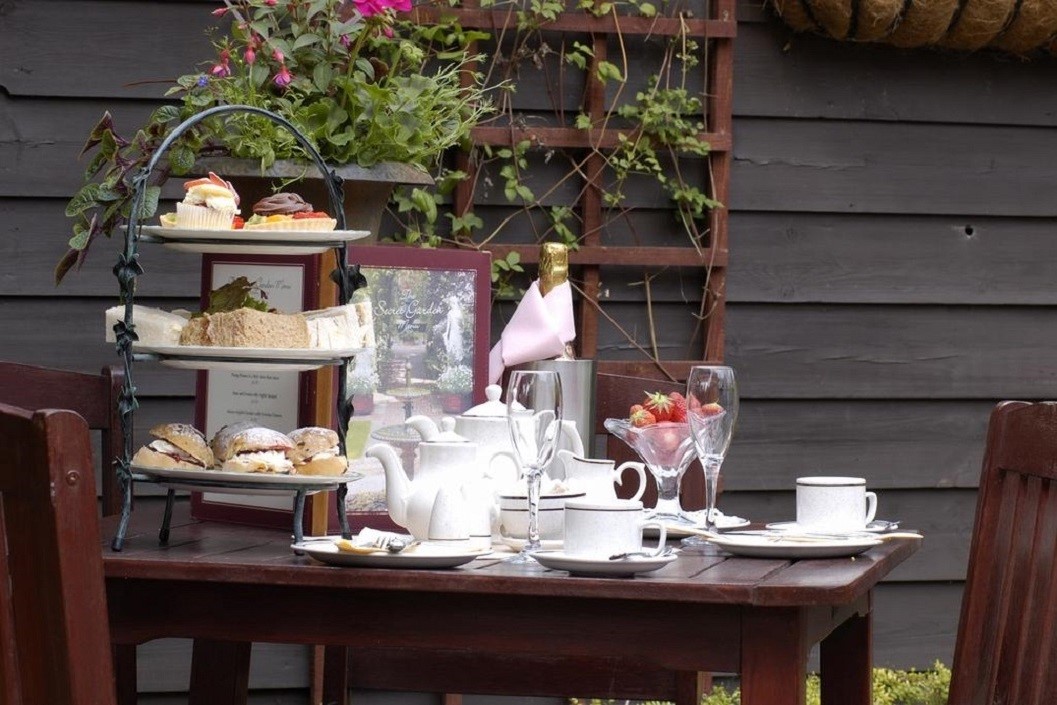 Cream Afternoon Tea With Prosecco For Two At The Grange Hotel