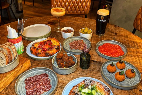 Tapas & Bubbles for Two at The Garrity