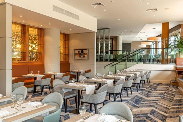 Overnight Spa Break with Treatment, Dinner and Prosecco for Two at Crowne Plaza Reading East