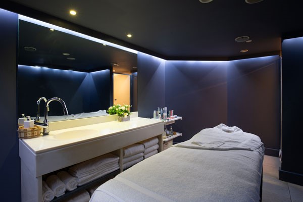 Luxury Spa Day with 50 Minute Treatment and Afternoon Tea for One at Chelsea Harbour Hotel - Weekend