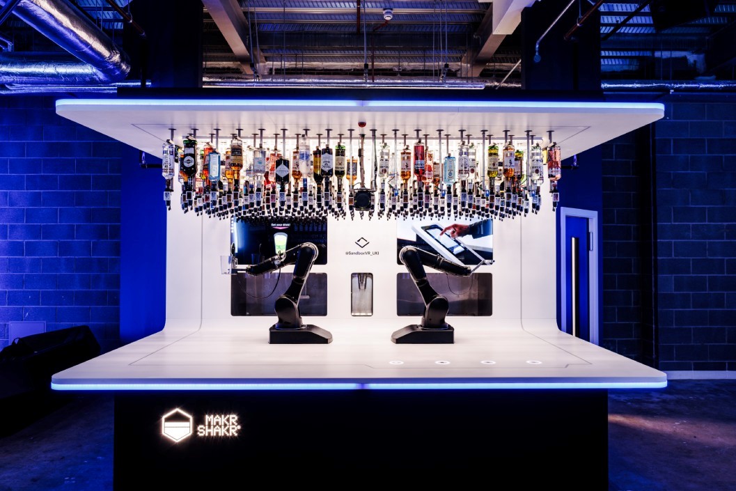Private Sandbox London VR Experience for Six