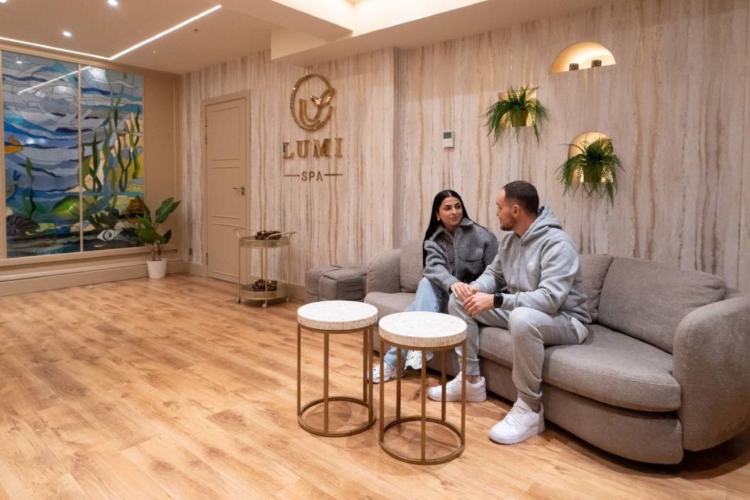 50 Minute Treatment and Traditional Afternoon Tea with Glass of Champagne for Two at Lumi Spa